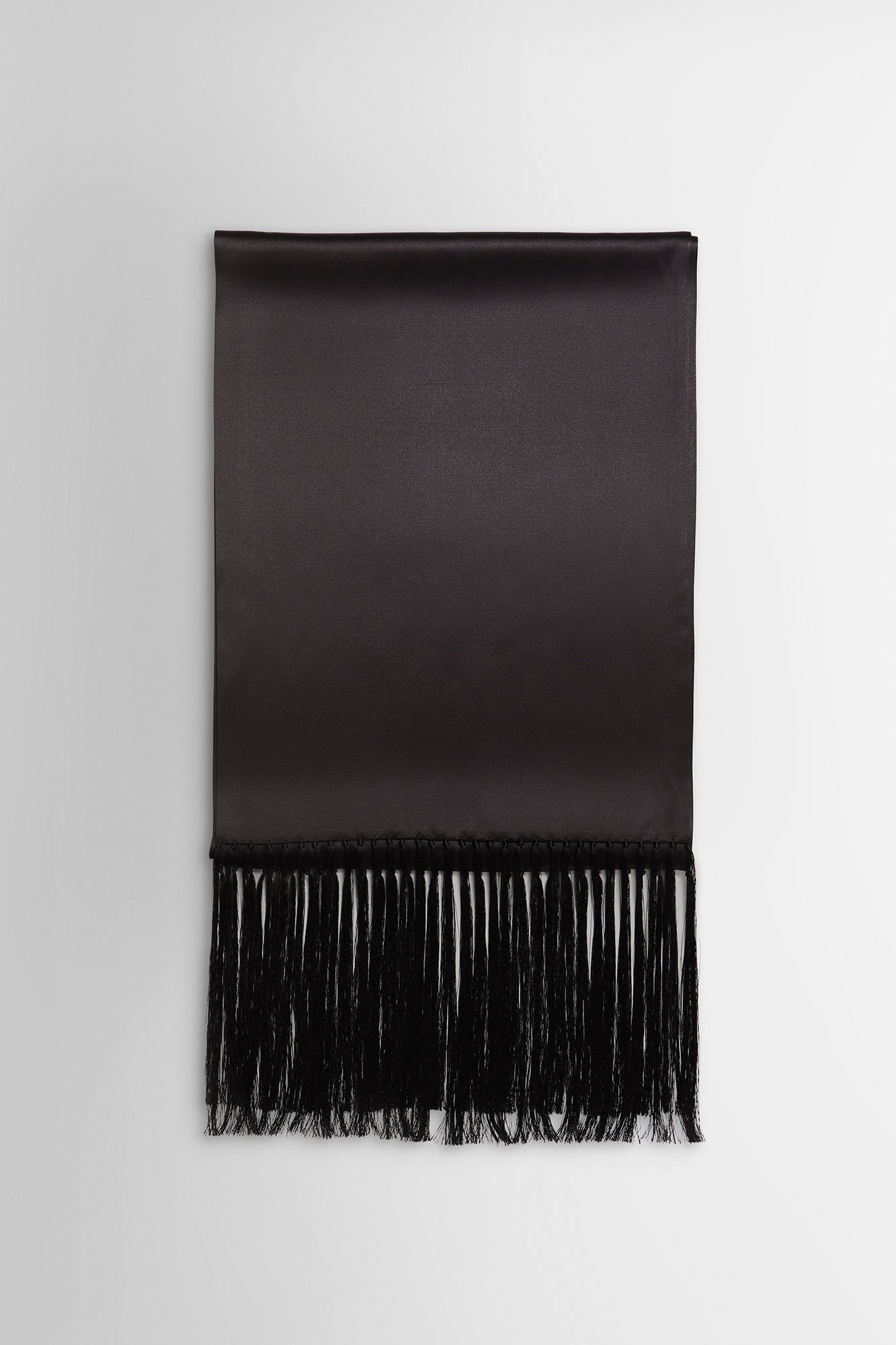 Preclothed fringe scarf