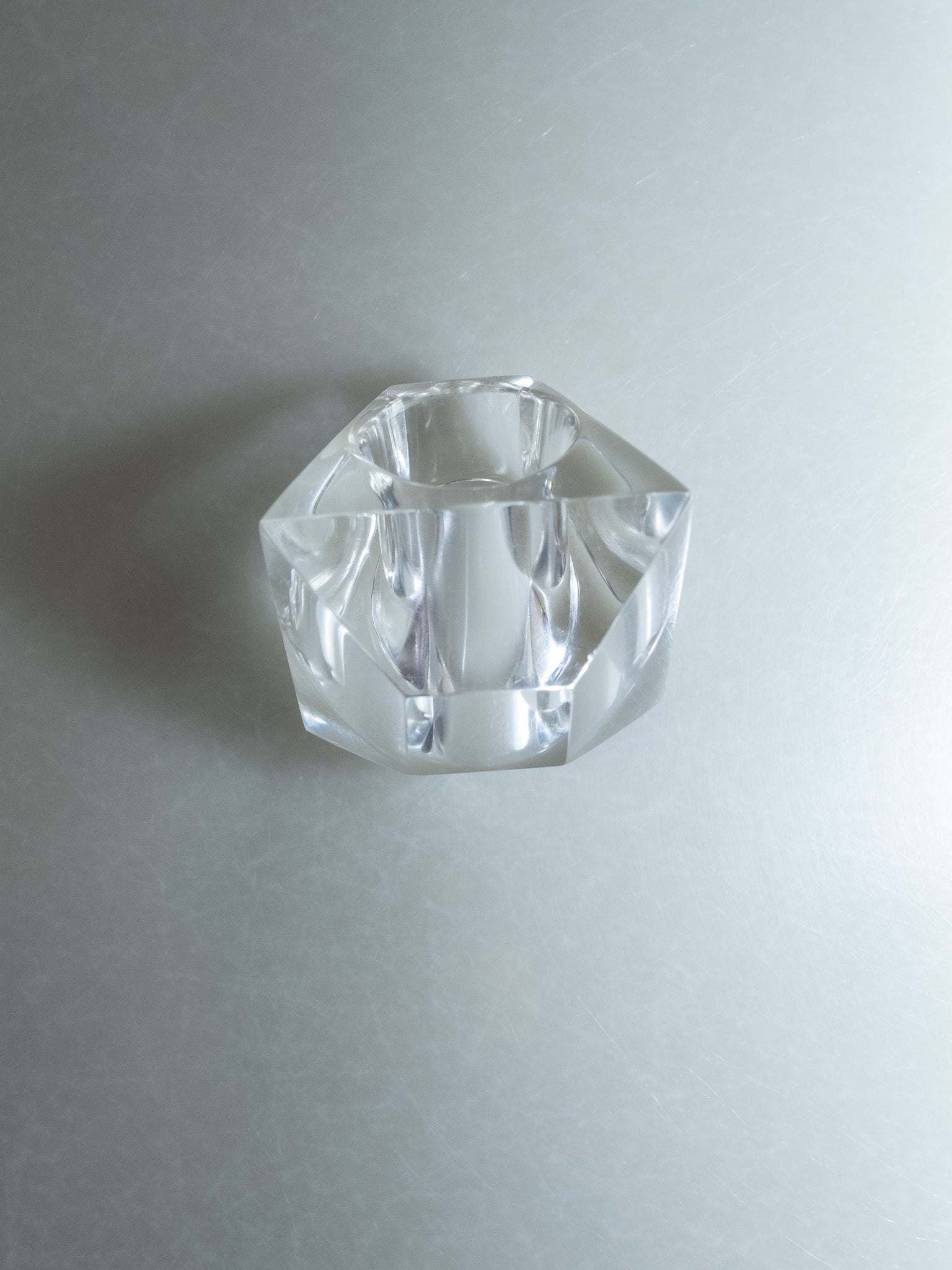 Plexiglass ice cube ring / 58