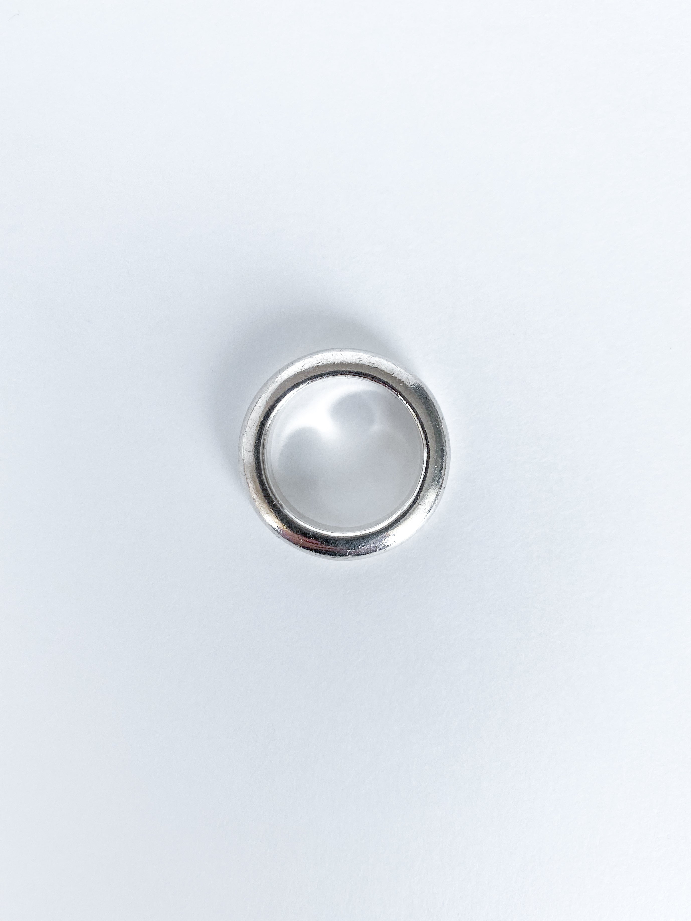 Silver ring / 54