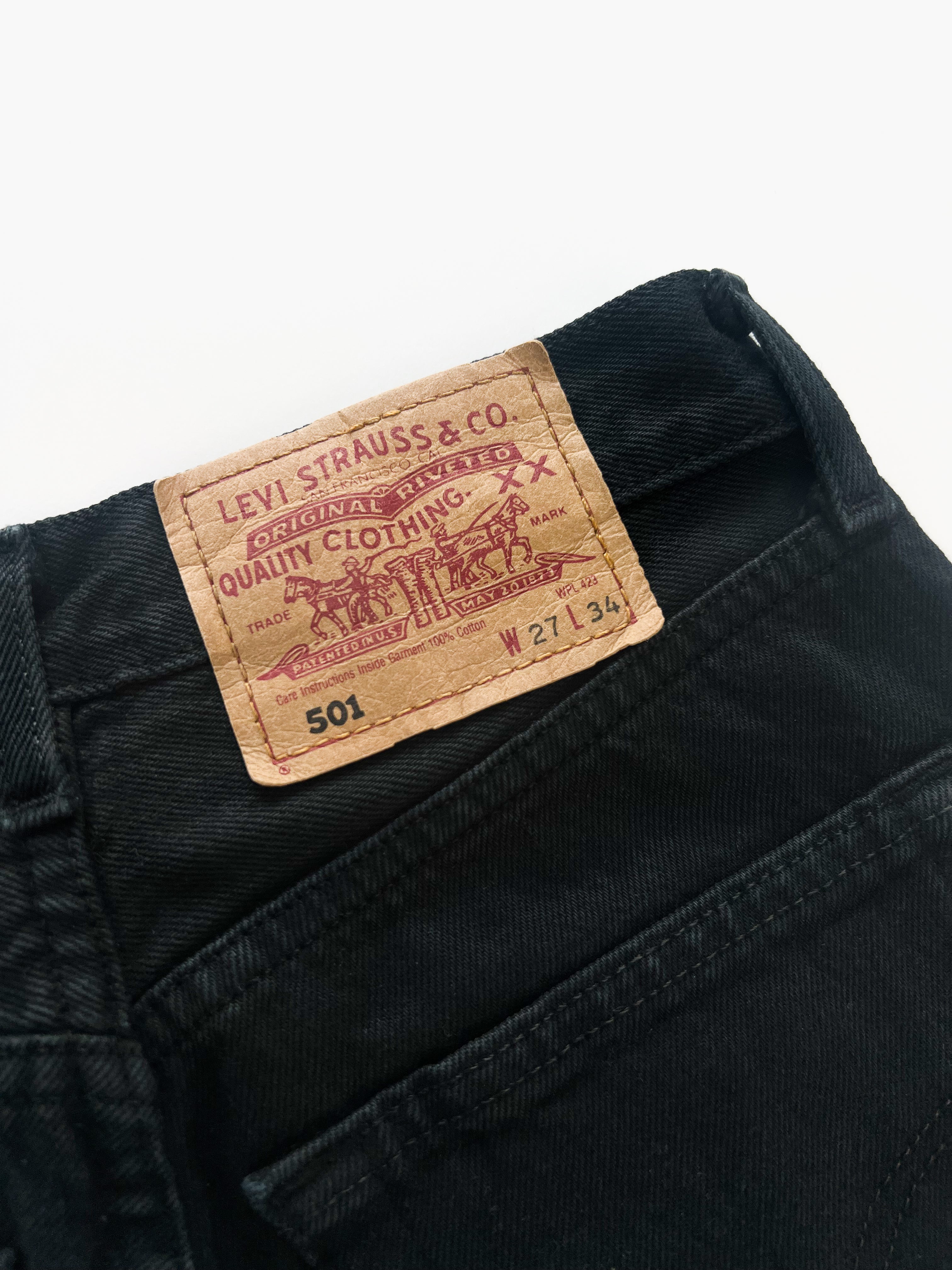 Vintage Levi’s 501 Jeans / W27 L34