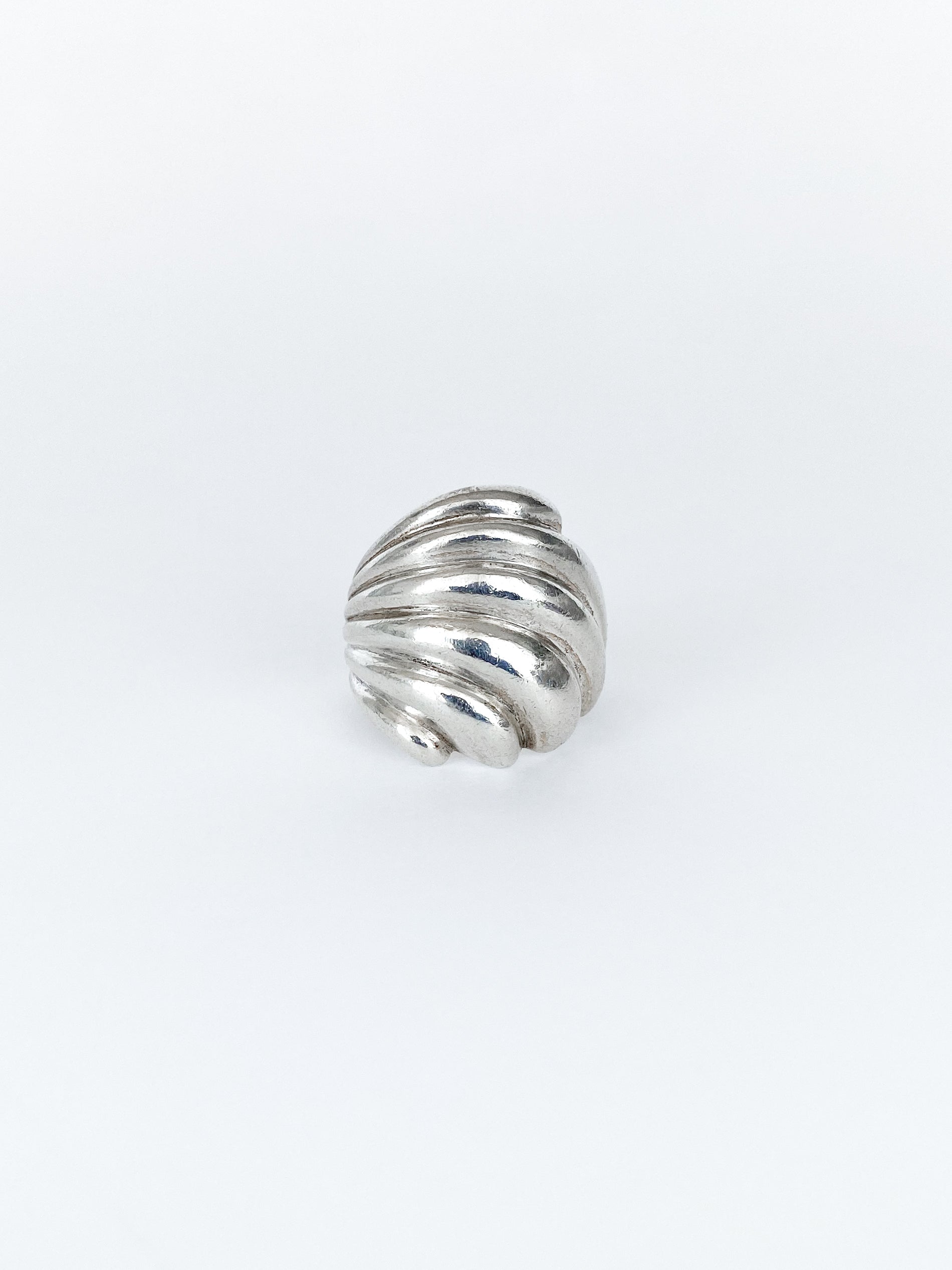 Shell ring Silver ring  / 55