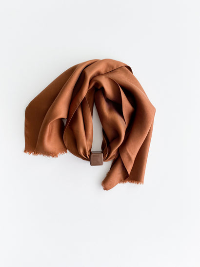 Silk ceramic necklace / Brown