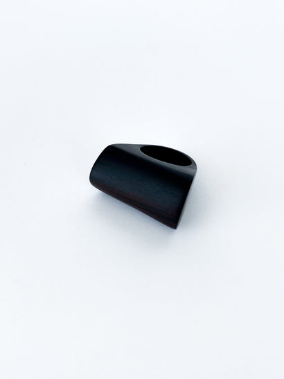 Ebony ring / 62