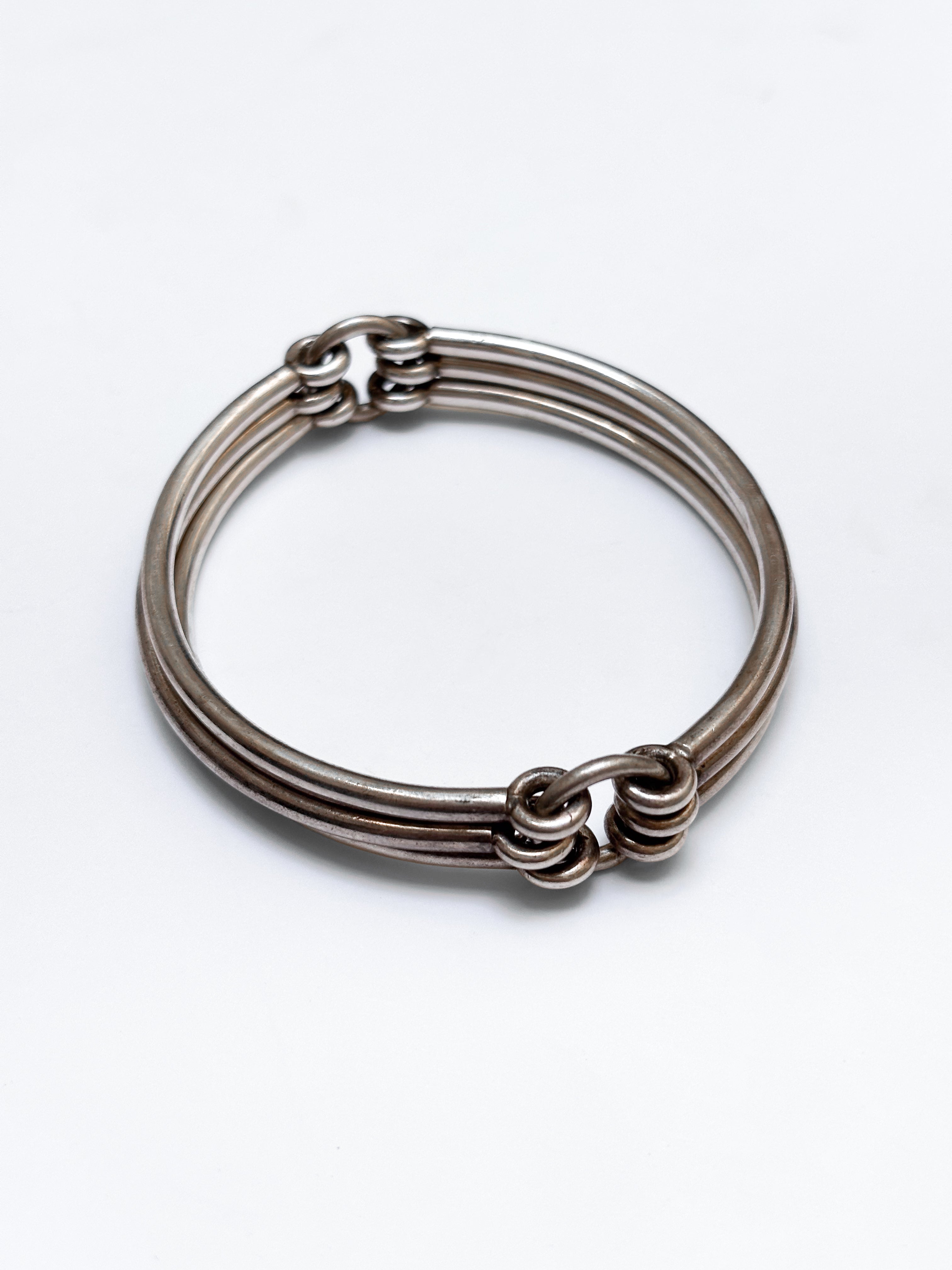 Silver articulated bracelet
