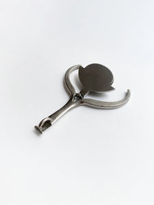 Silver pendant with tiger's eye stone