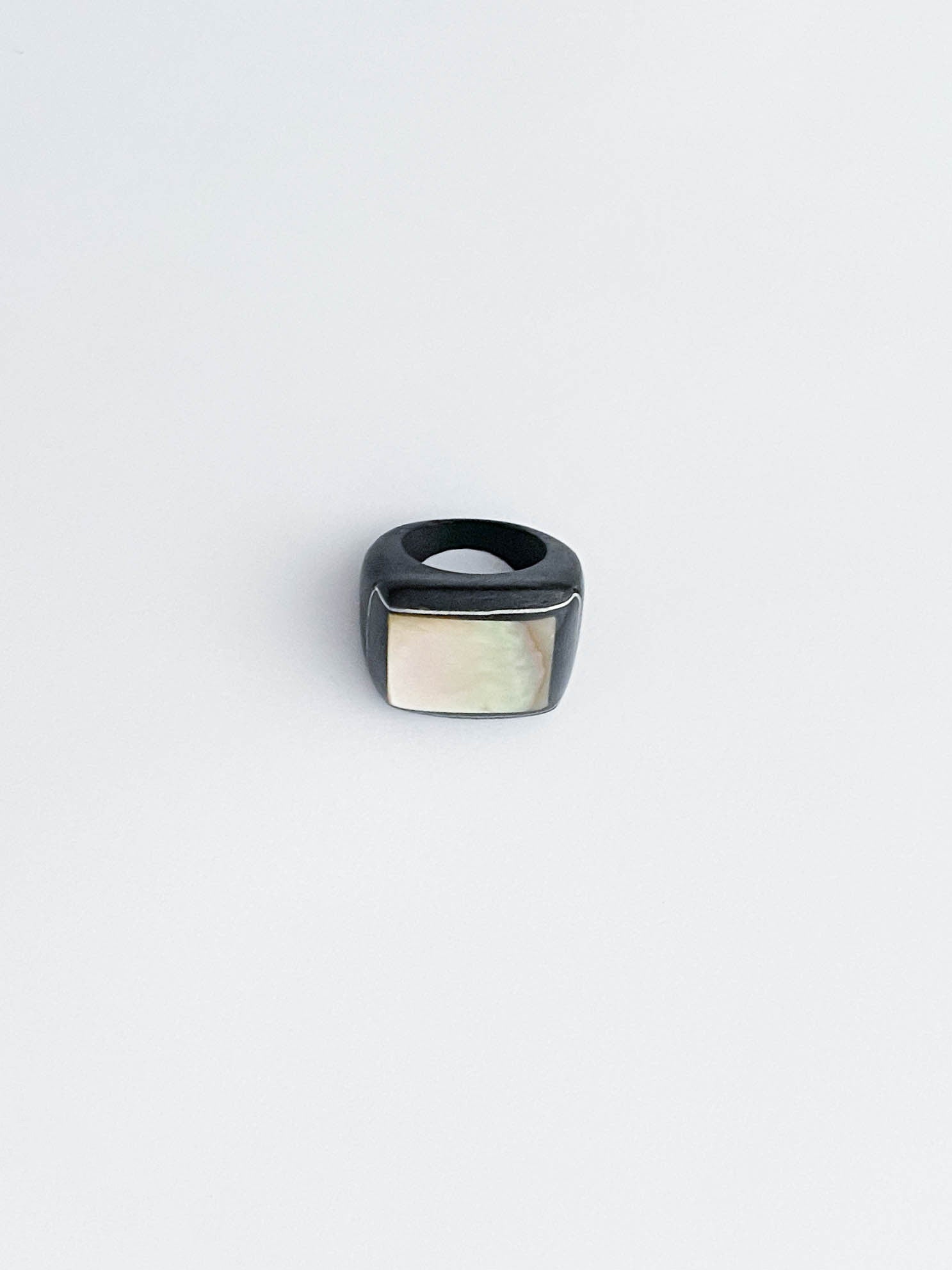 Horn and mother-of-pearl ring