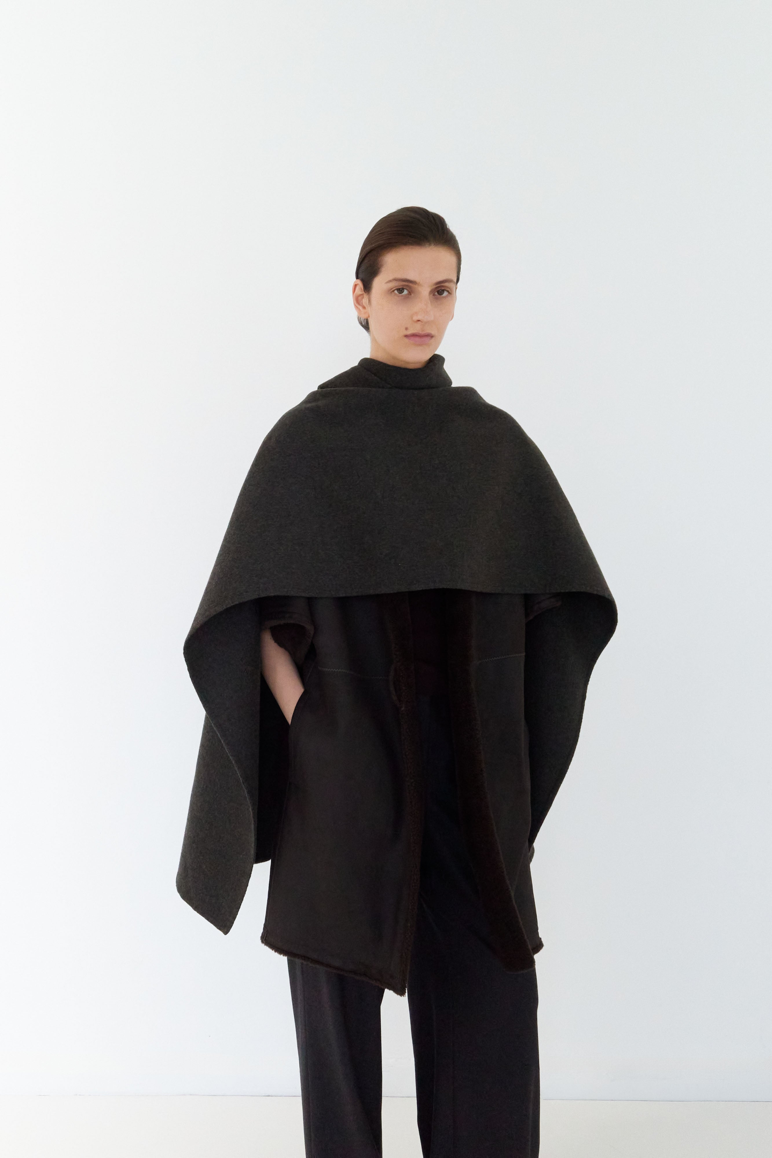 Preclothed, product: Hermes by Martin Margiela shearling coat (fig. 2)