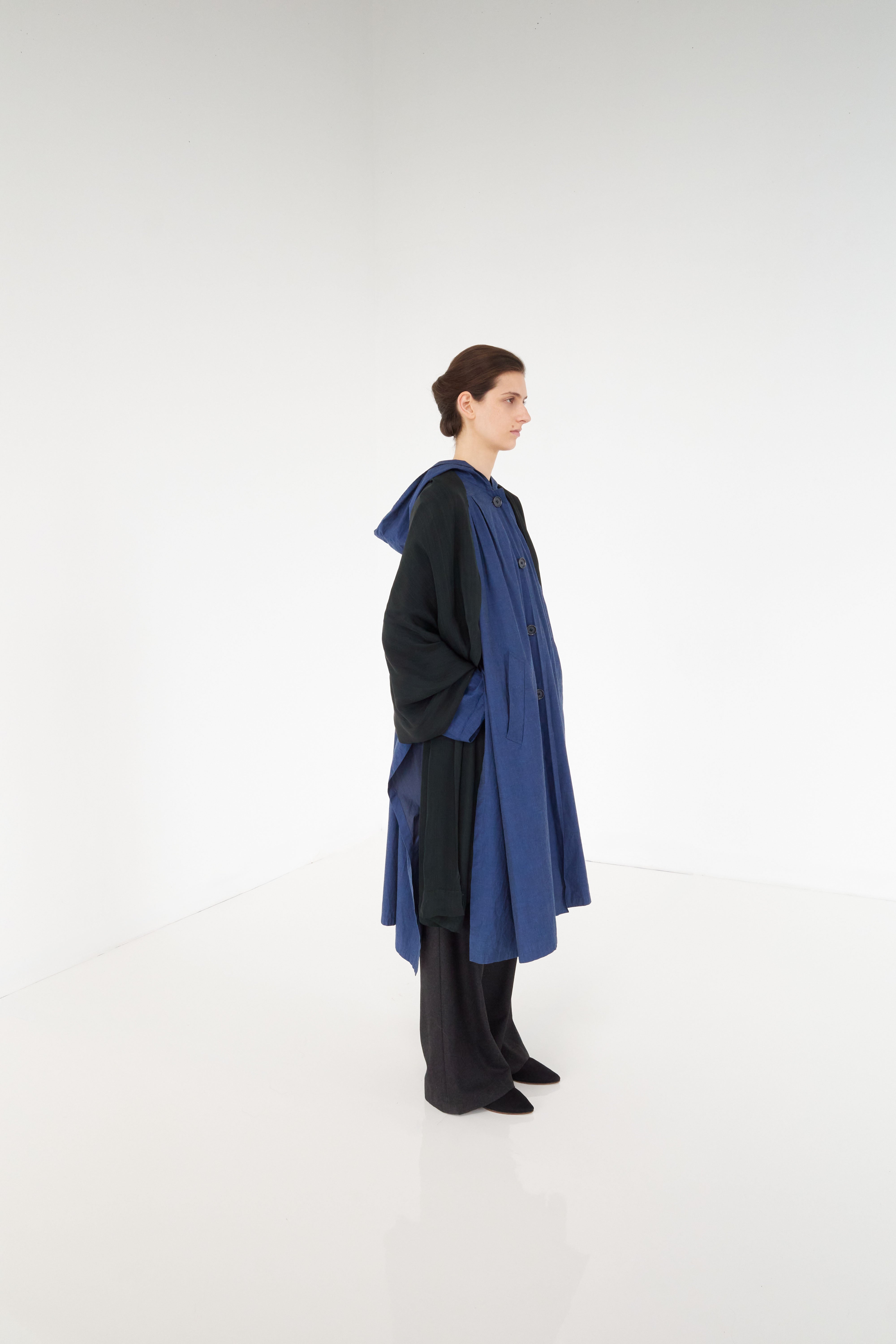 Preclothed, product: Missoni raincoat (fig. 2)