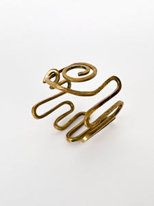 Artisanal bracelet in hammered brass