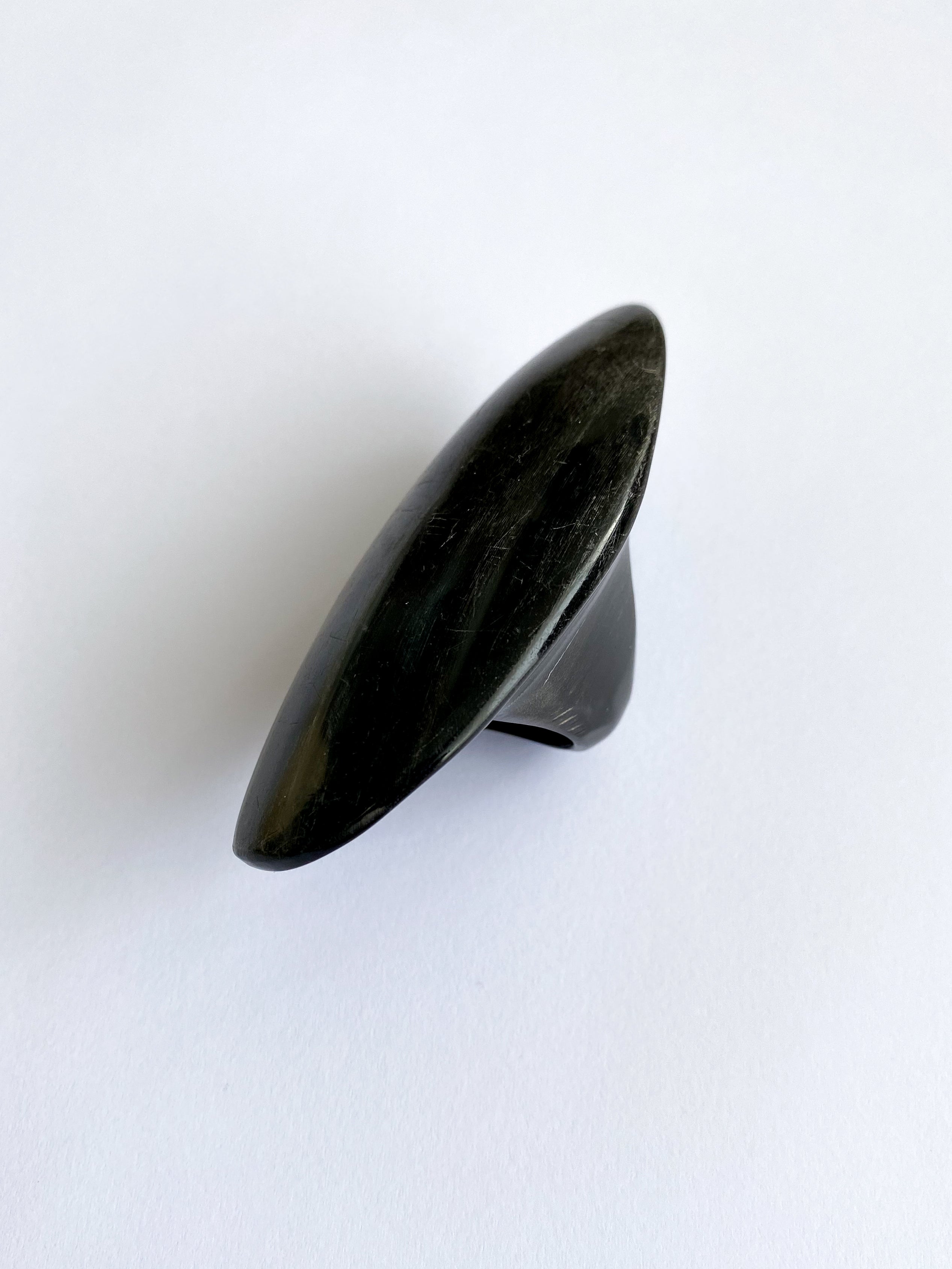 Large horn ring