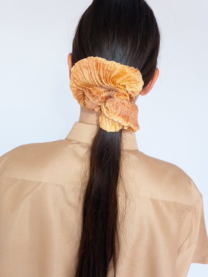 Plissé silk scrunchie